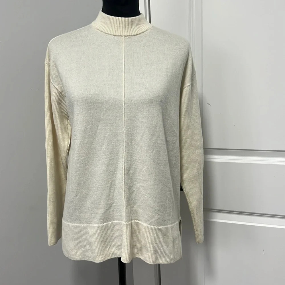 Talbots Pure Marino Wool Ivory oversized Long Sleeve Cowl Neck Sweater size Med